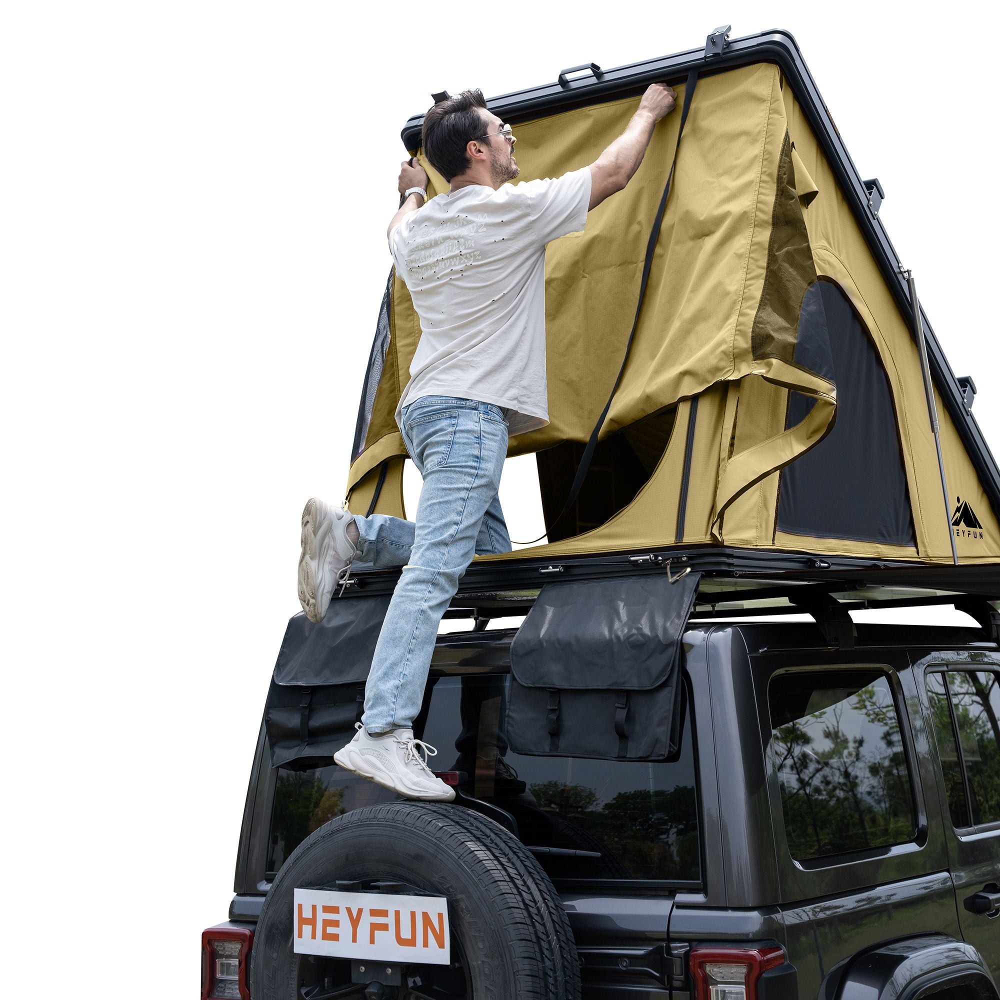 6.5' x 4.3' Hard Shell Rooftop Tent, Fits 3-4 People, 4-Season Design